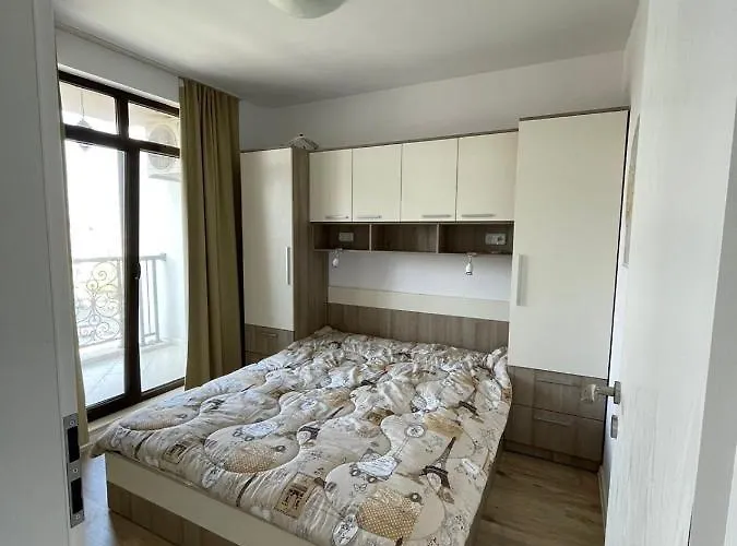 Apartment Aivazovski Park - Sp *